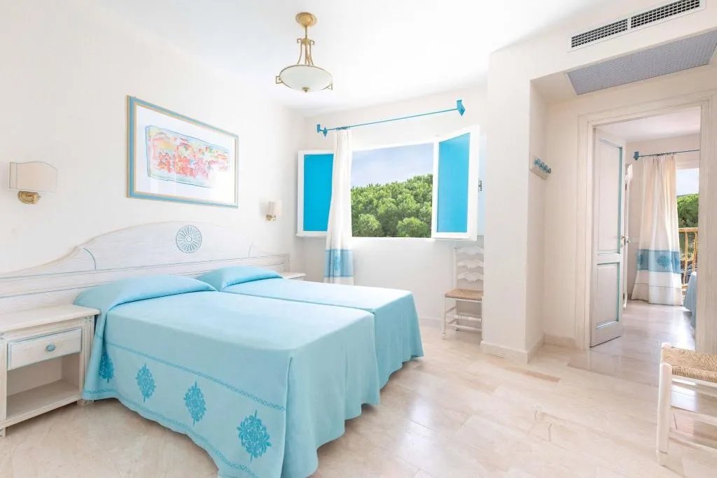 FAMILY ROOM THREE BEDS Room, Club Hotel Cormorano, Olbia