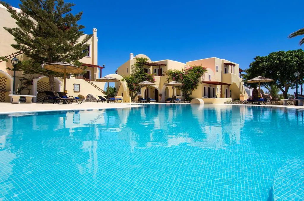 General view, Smaragdi Hotel, Santorini