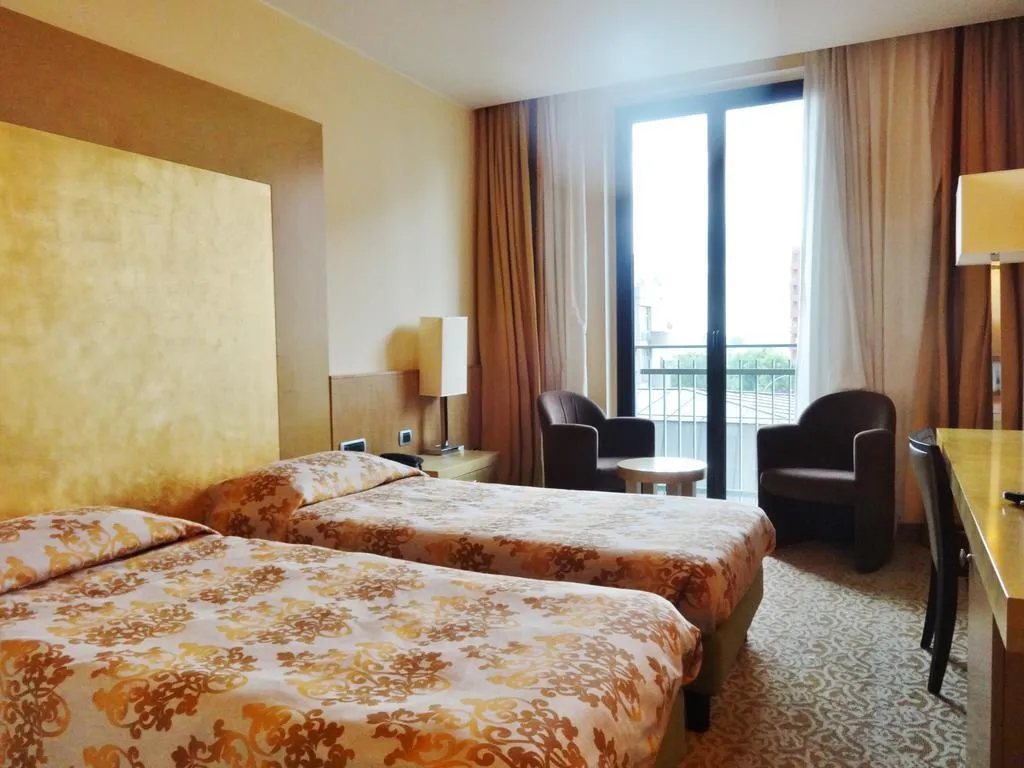 TWIN STANDARD Room, Tiffany Milano, Milan