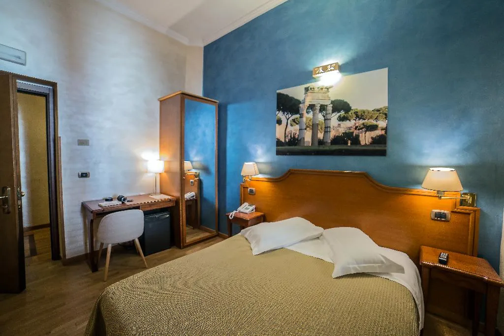 DOUBLE STANDARD Room, Kent, Rome