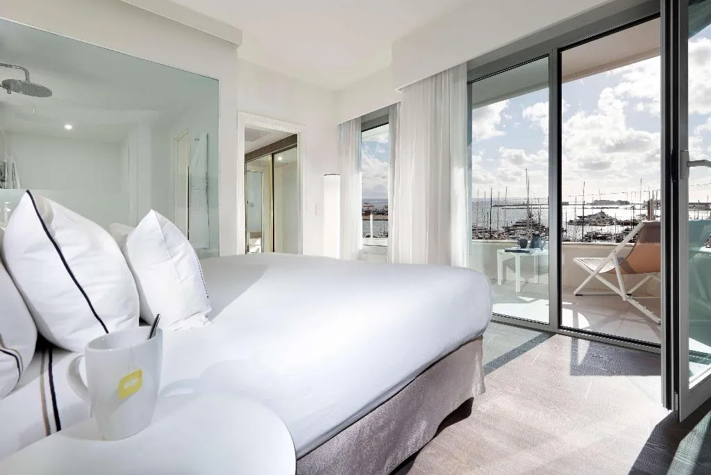 DOUBLE PREMIUM Room, Melia Palma Marina, Majorca
