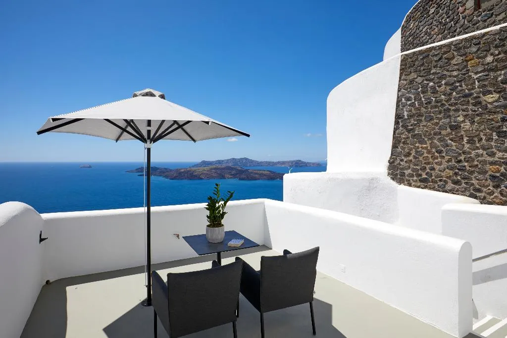 SUITE GRAND Room, Petit Palace, Santorini