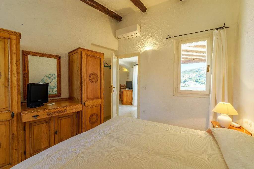 FAMILY ROOM SUPERIOR Room, Punta Est, Olbia