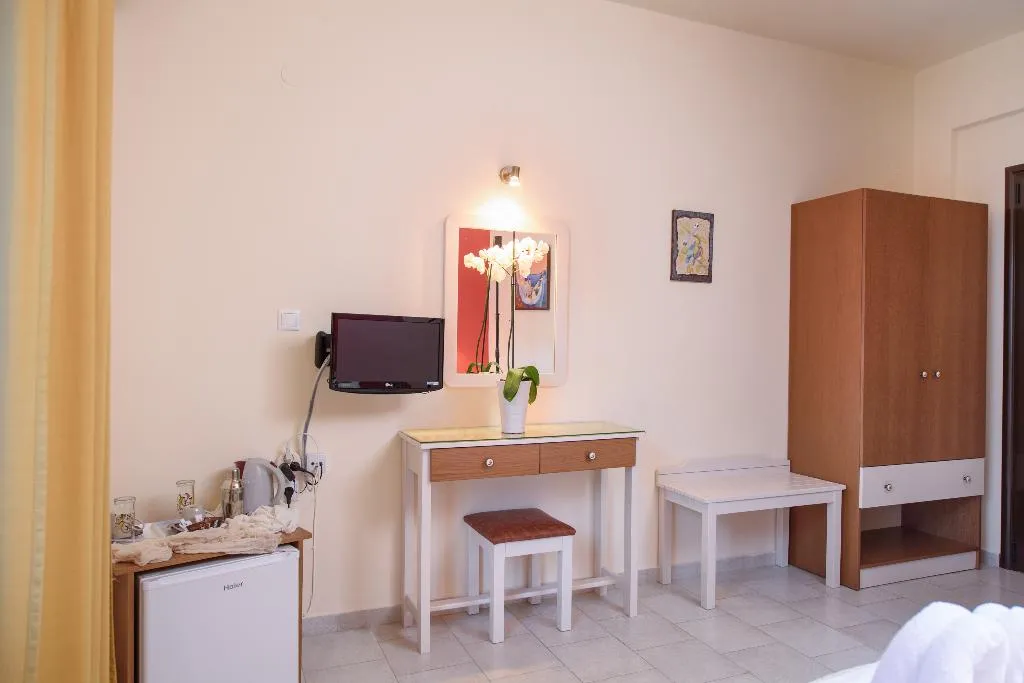 Double or Twin STANDARD Room, Antigoni, Crete