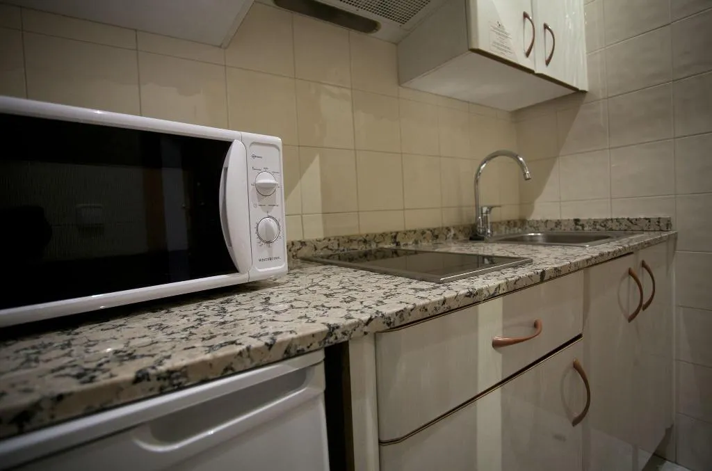 TWIN TWO DOUBLE BEDS Room, Muralto Madrid Princesa, Madrid