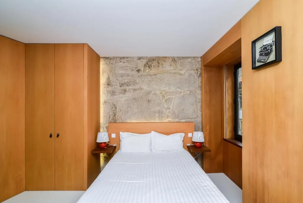 Room, Reis De Gaia, Porto
