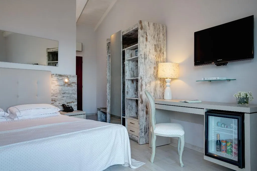 DOUBLE SINGLE USE SUPERIOR Room, Bajaloglia Resort, Alghero