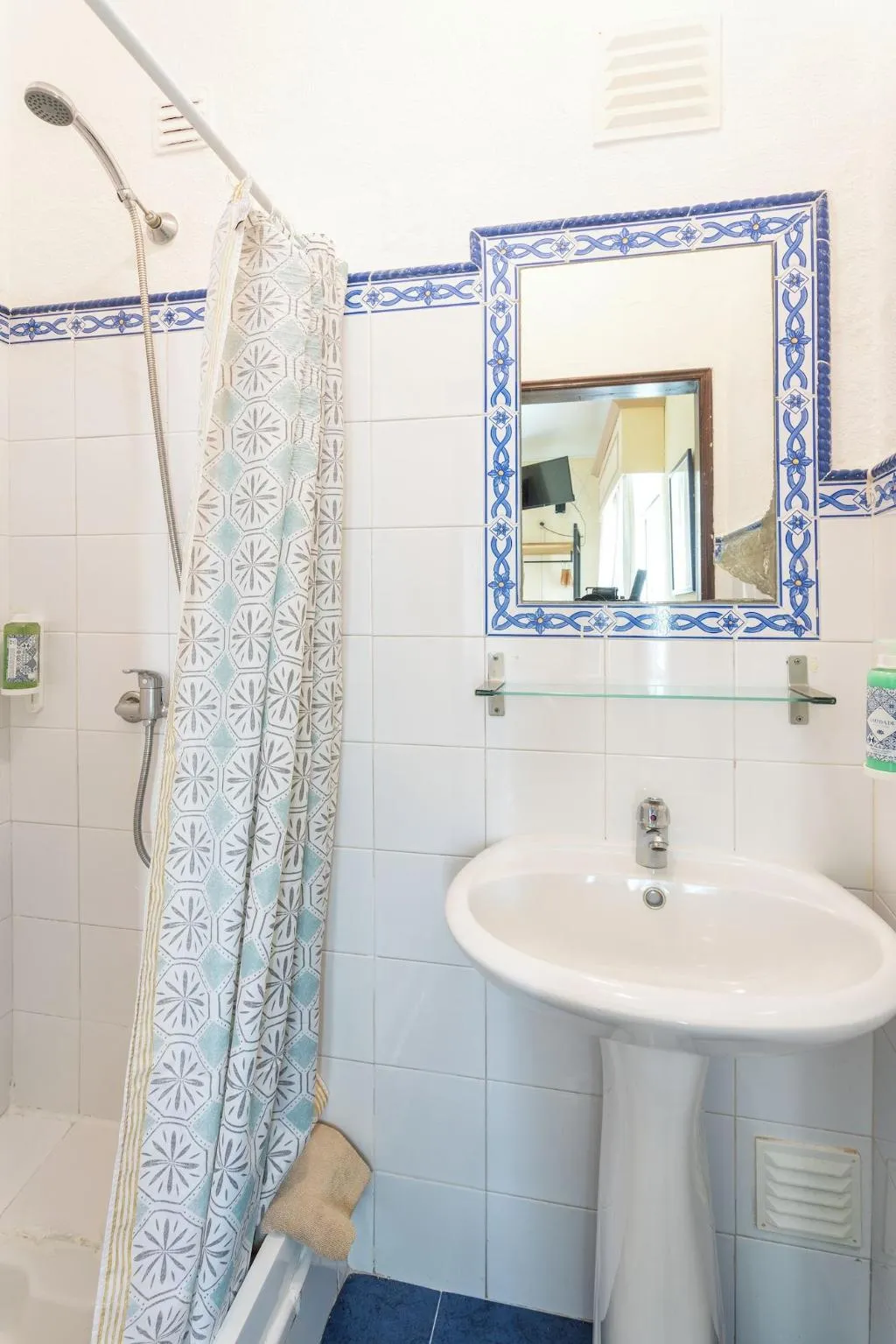Room, Pension Bicuar, Algarve