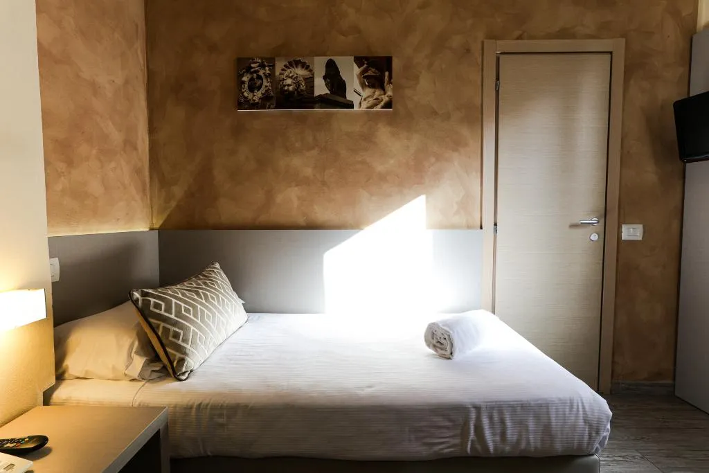 SINGLE SUPERIOR Room, Albergo Firenze, Florence