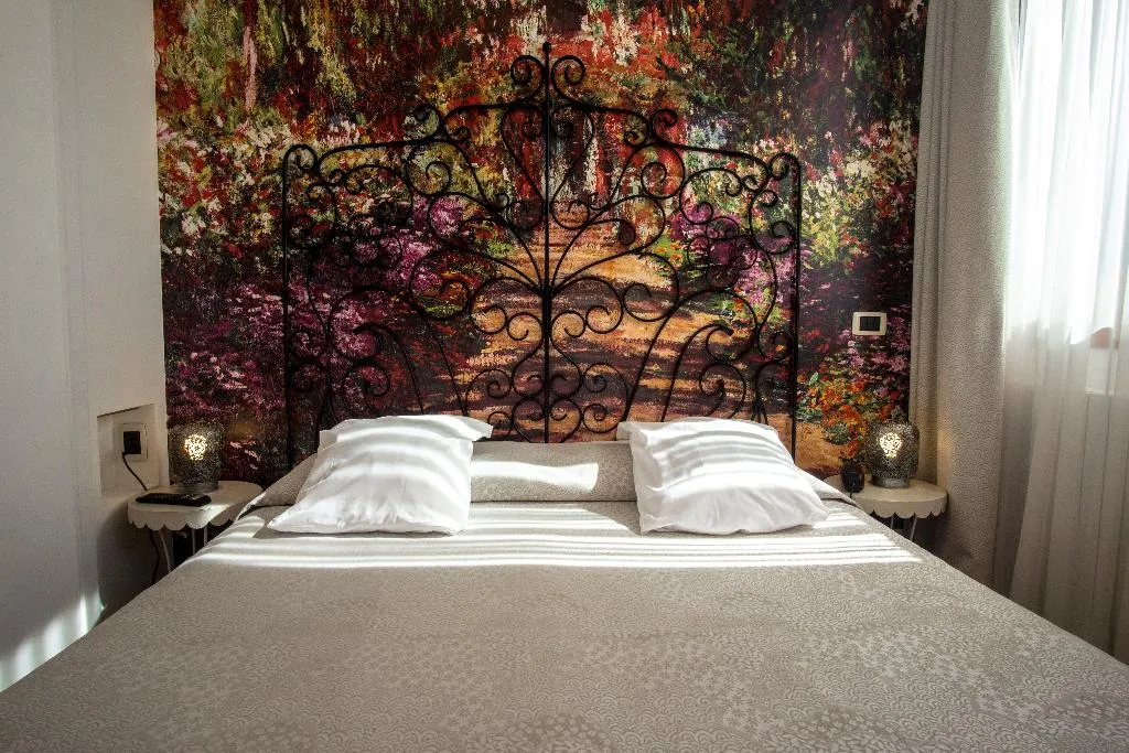 DOUBLE ONE BED Room, Antigo Trovatore, Venice