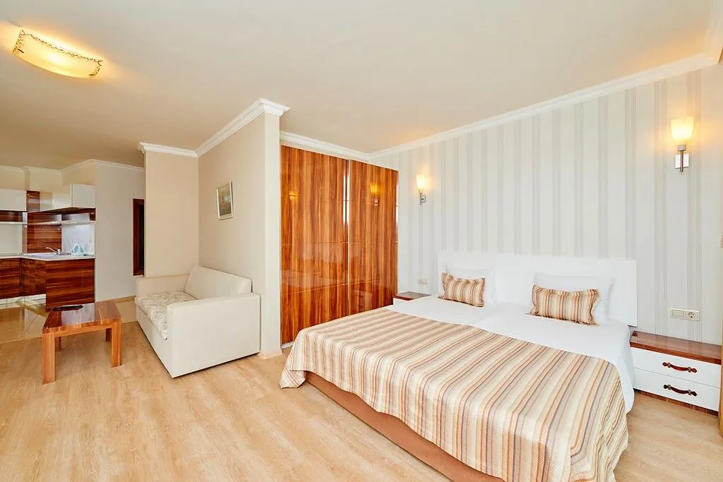 STUDIO LUXURY Room, Penelope Palace, Bourgas