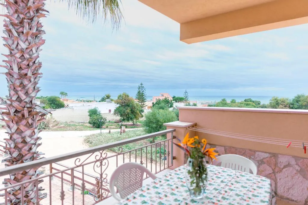 APARTMENT CAPACITY 5 Room, Triscinamare Hotel Residence, Palermo