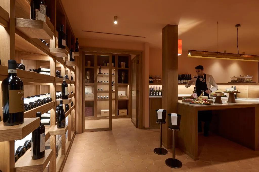 Restaurant, Grand Hotel Ambasciatori, Naples