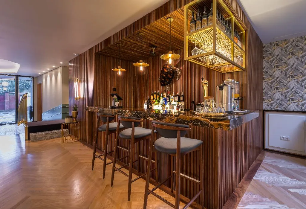 Bar, The Convo Porto Hotel & Suites, Porto
