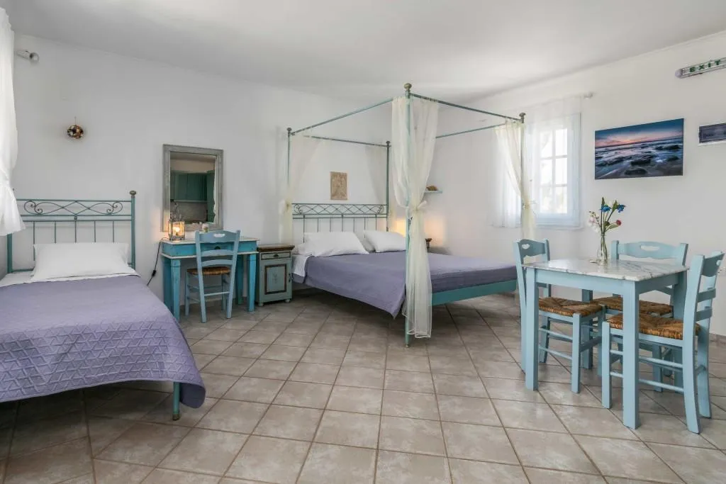 SUITE TWO BEDS Room, Villa Venus Milos, Santorini