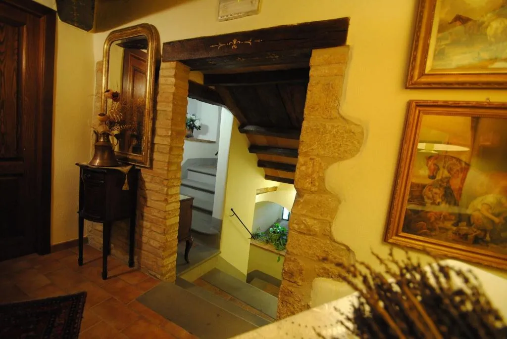 Room, Albergo Torre Sangiovanni, Perugia