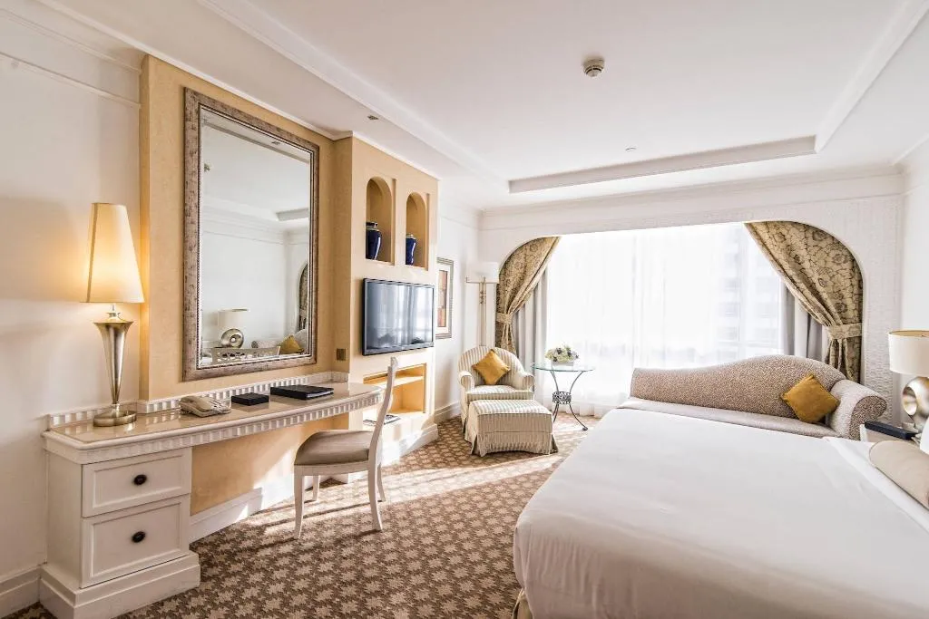 Room, Habtoor Grand Resort, Autograph Collection, Dubai