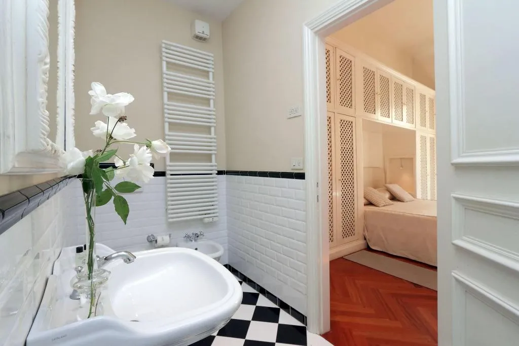 Room, Cerretani 4 Duomo Guesthouse - My Extra Home, Florence
