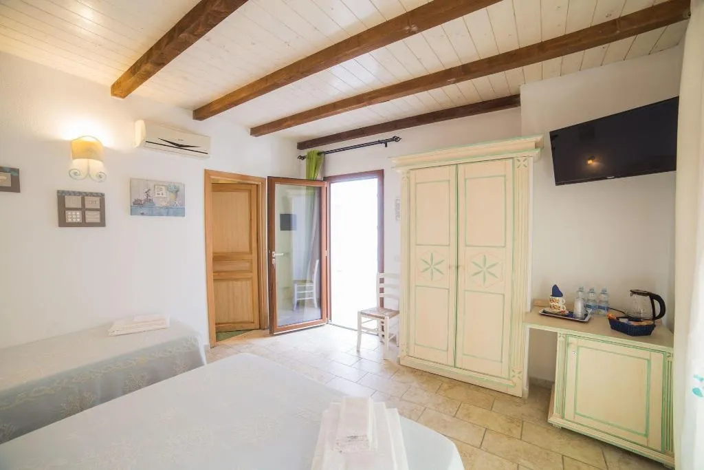 Room, Domus Olbia Inn, Olbia