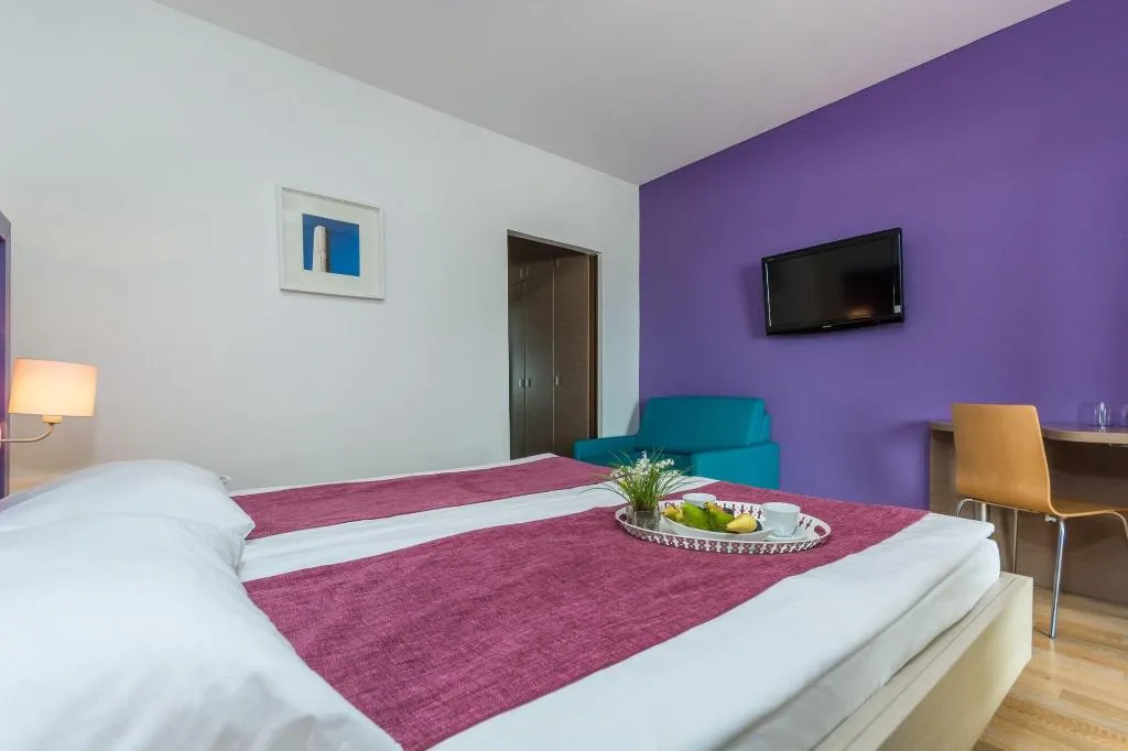 Room, Vista, Istria