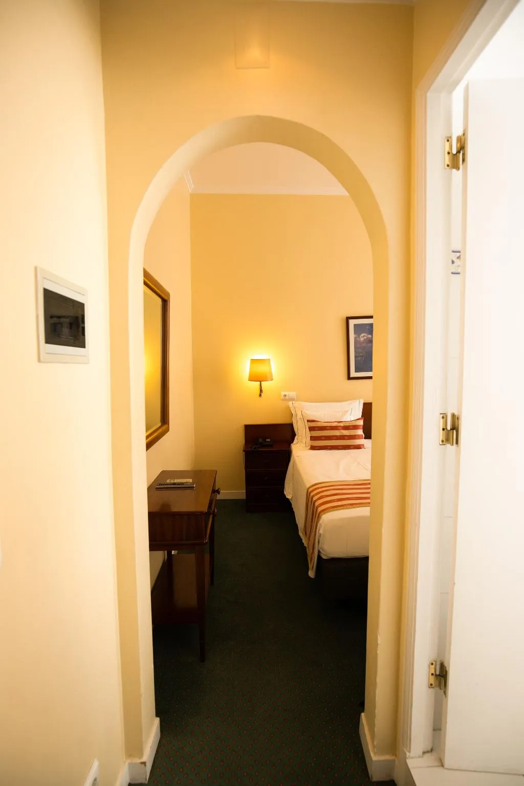 Double or Twin SUPERIOR Room, Hotel Florescente, Lisbon