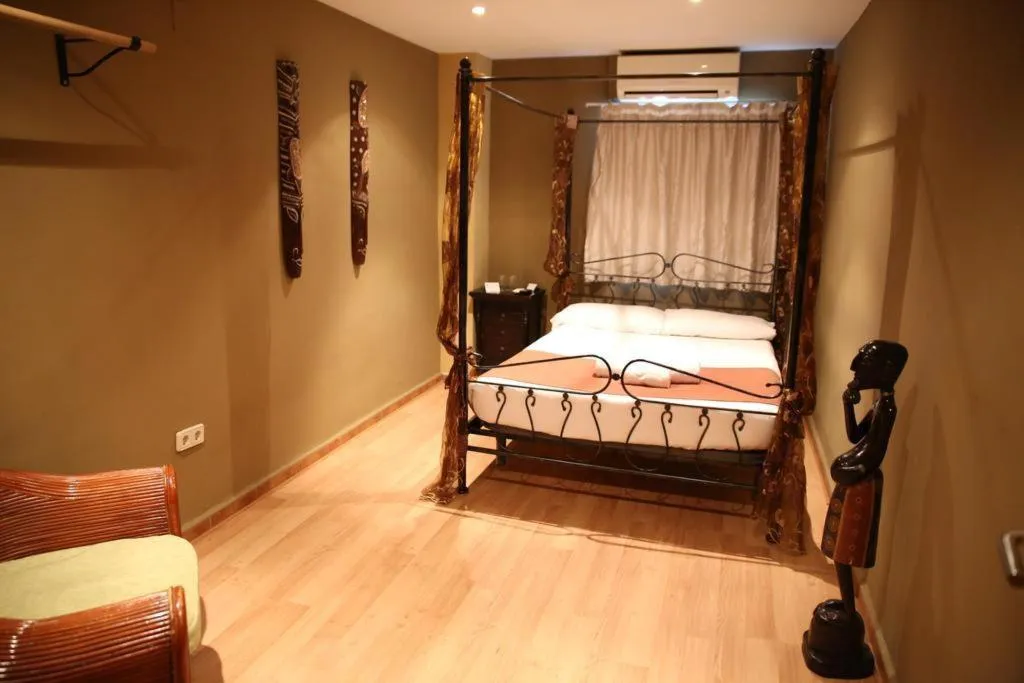 Room, Casual Civilizaciones Valencia, Valencia