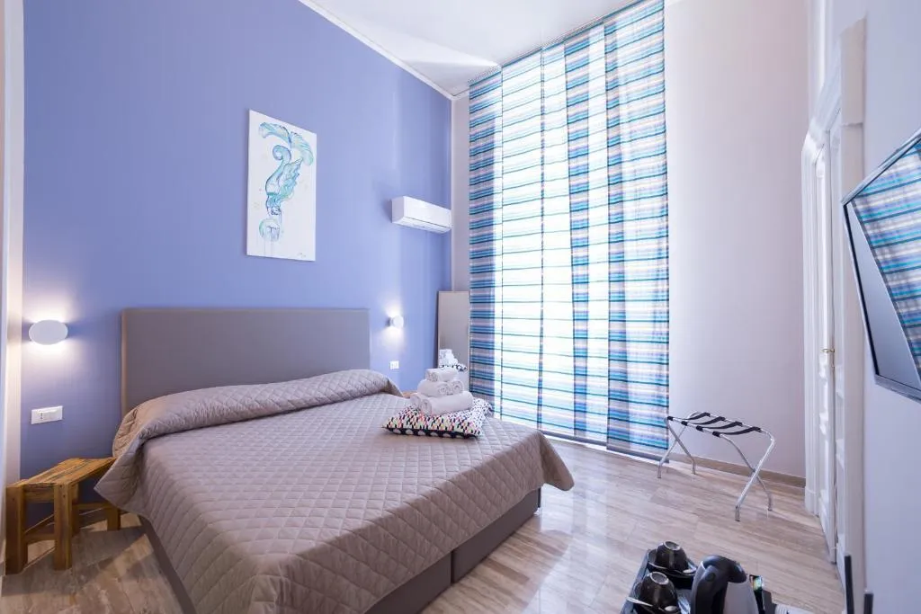 DOUBLE SUPERIOR Room, P.c Boutique La Loggia, Naples