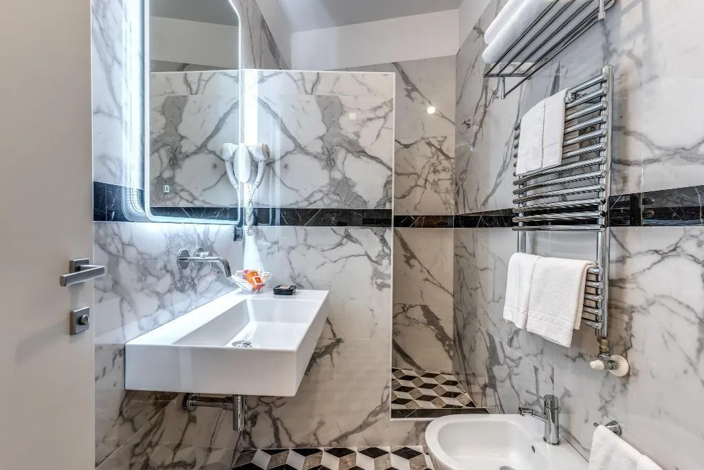 DOUBLE QUEEN SIZE BED Room, Albergo Abruzzi, Rome
