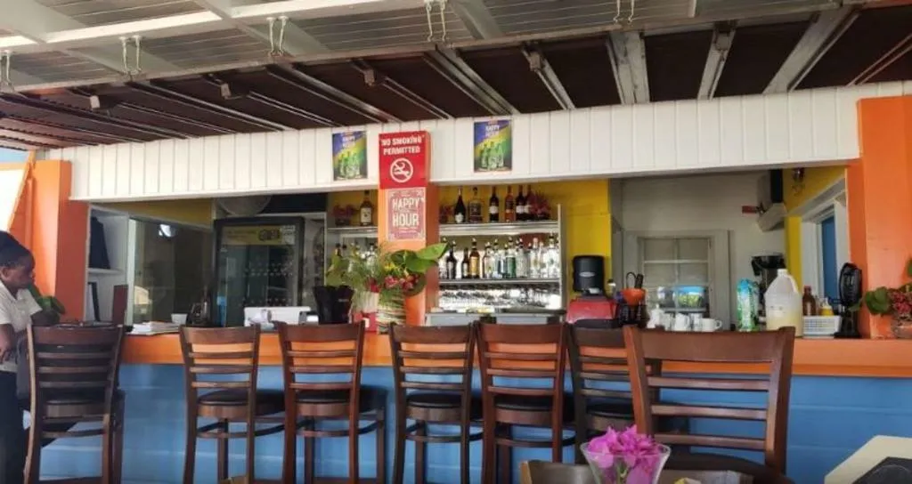 Bar, Dover Beach Hotel, Barbados