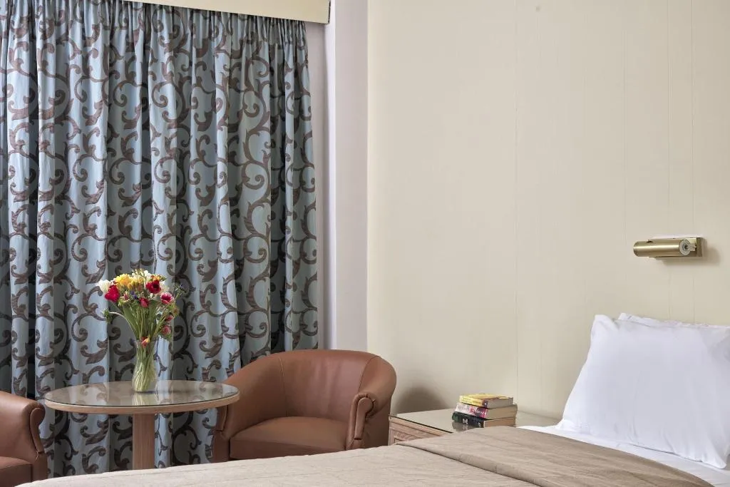 TWIN SUPERIOR CITY VIEW Room, Candia Hotel, Athens