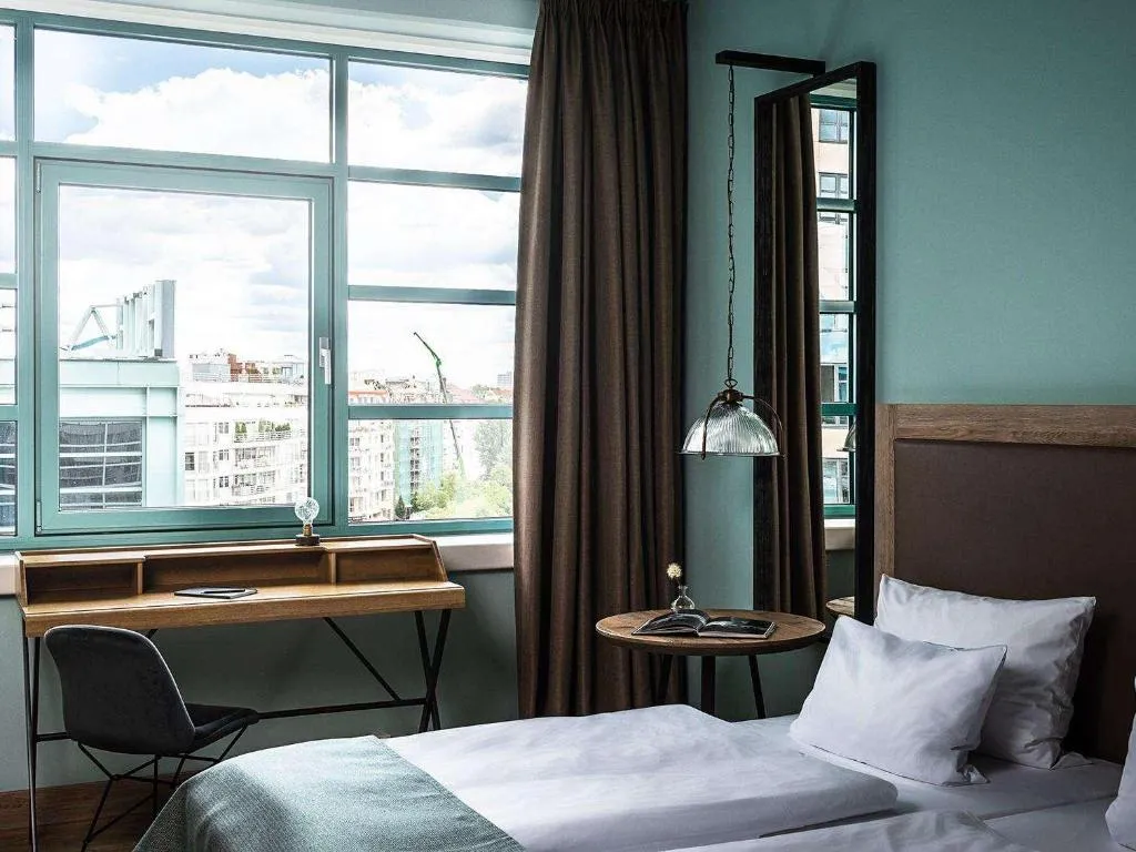Room, Ameron Abion Spreebogen Waterside, Berlin