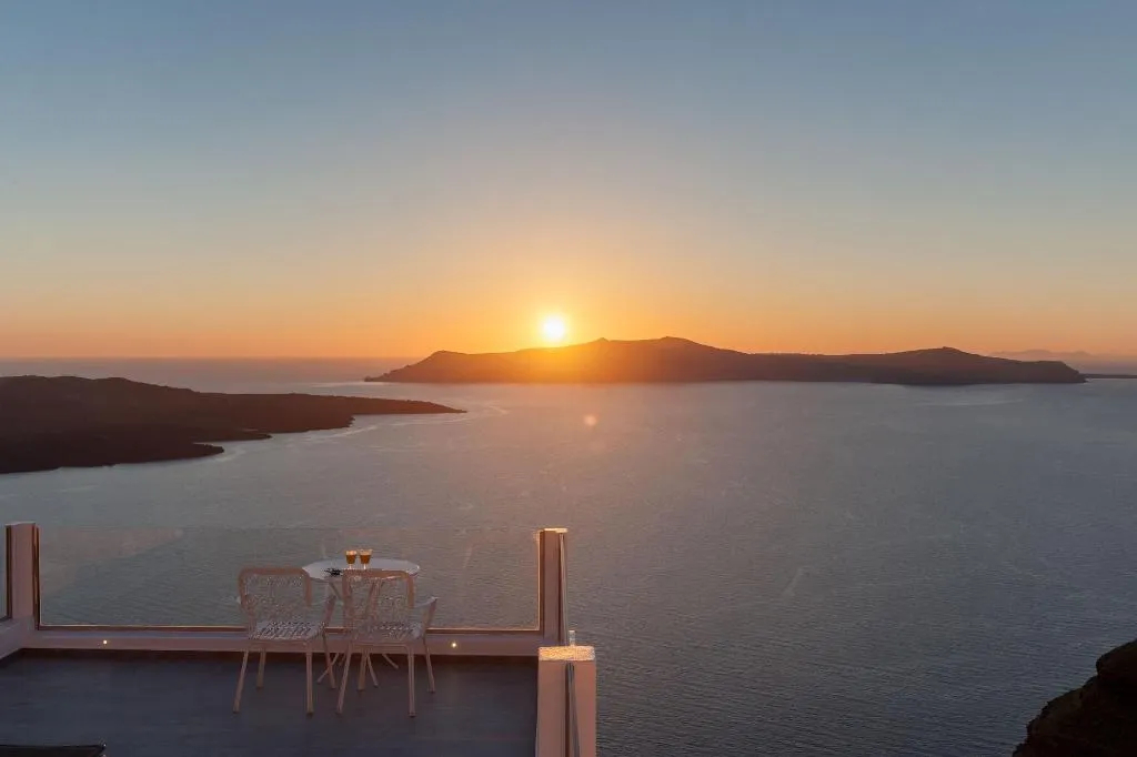 Sports and Entertainment, Villa Renos, Santorini