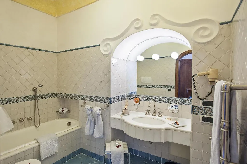 Room, Miramare, Naples