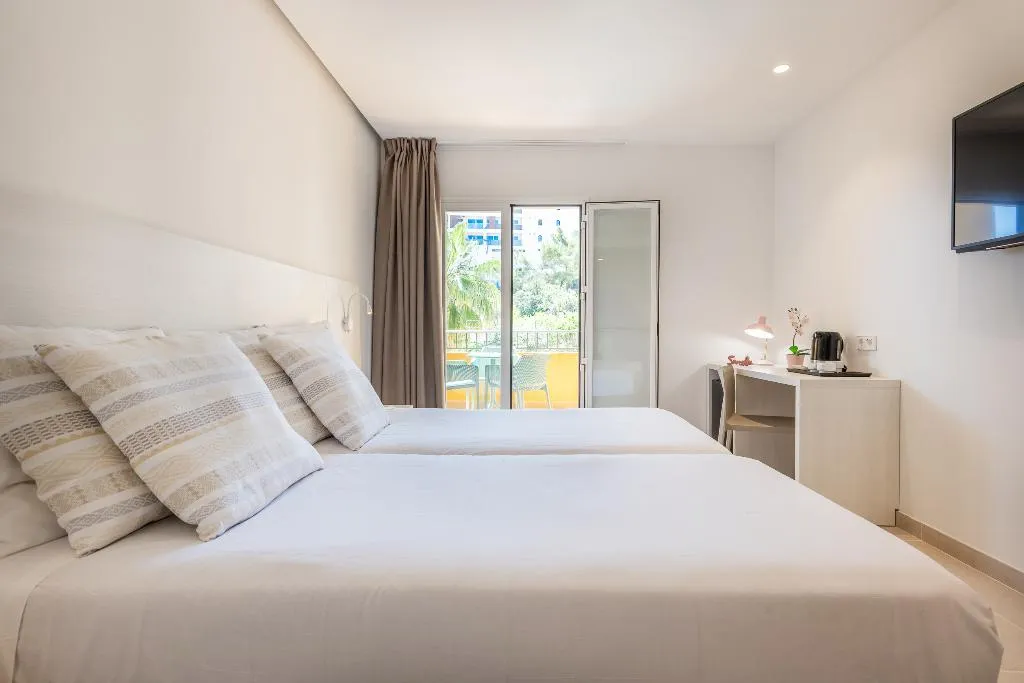 Double or Twin SEA VIEW Room, Flor los Almendros Hotel, Majorca
