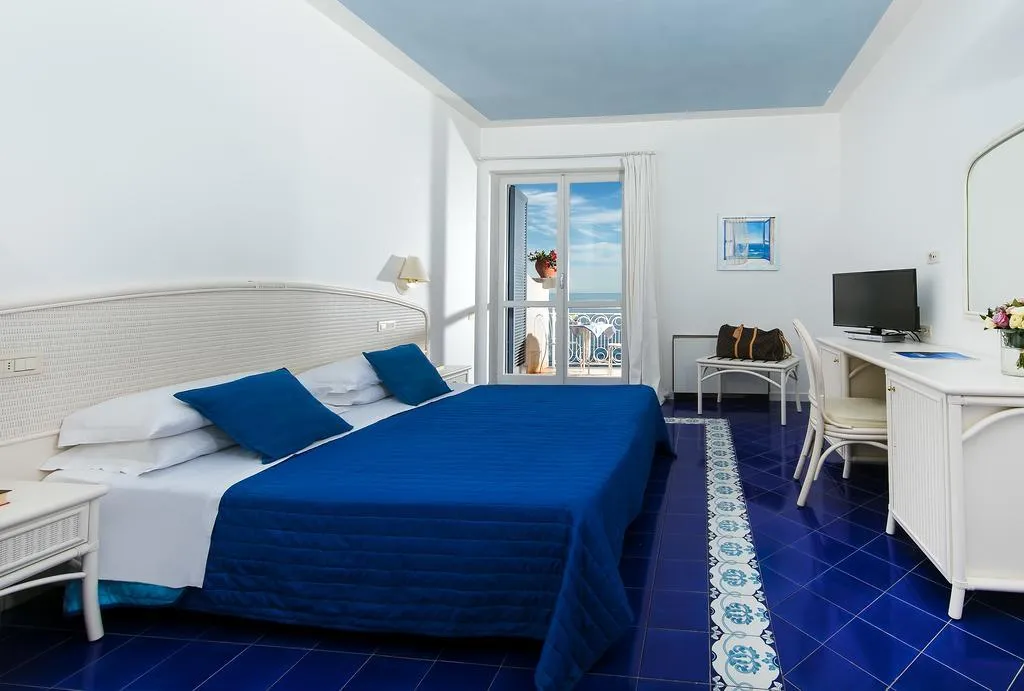 DOUBLE SEA VIEW Room, Hotel Club Due Torri, Naples