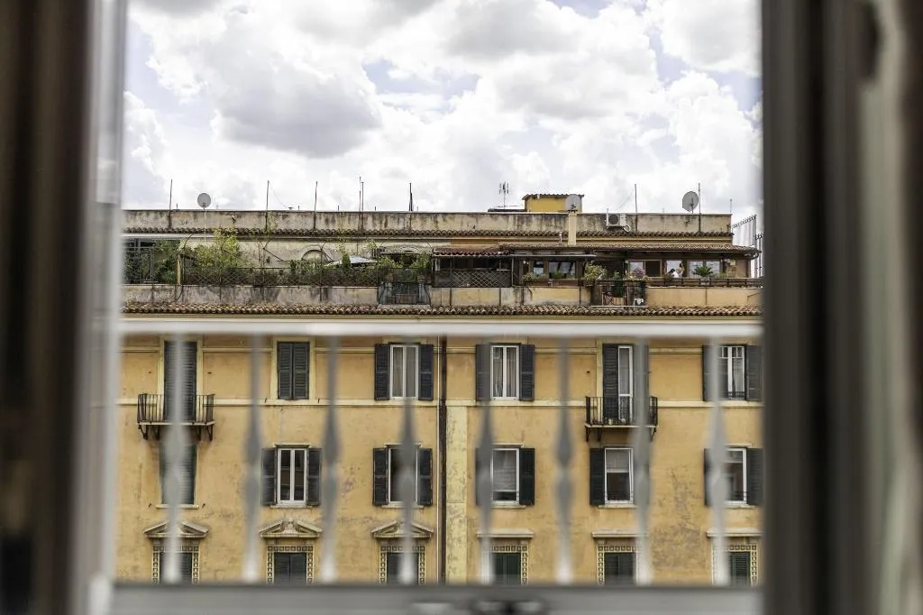 Sports and Entertainment, Top Floor Colosseo, Naples