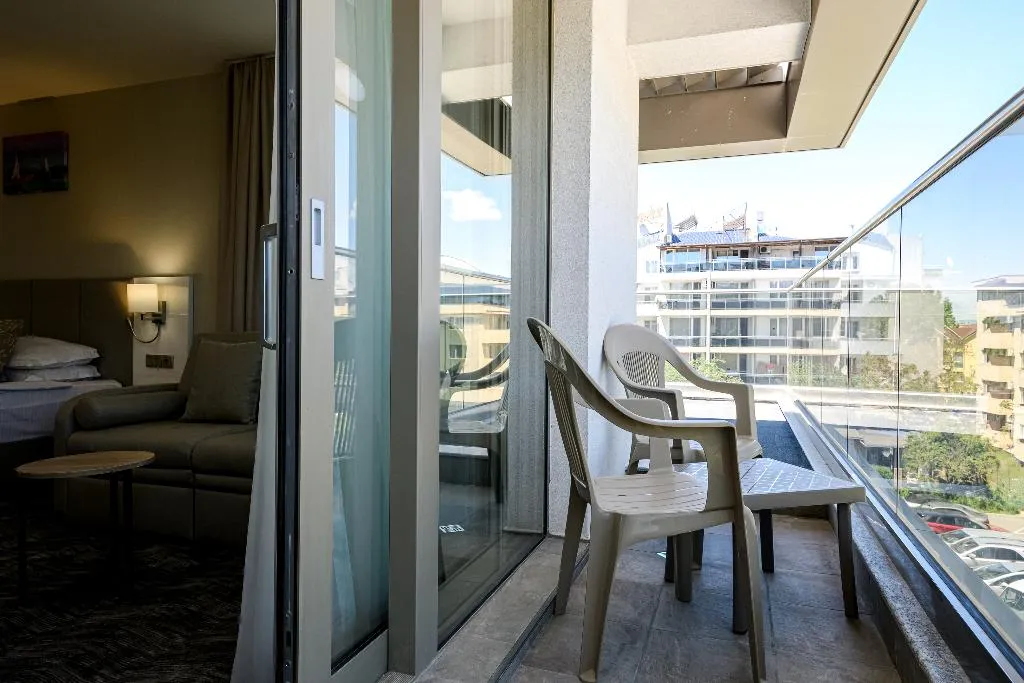 FAMILY ROOM ONE BEDROOM ONE BATHROOM Room, Laguna Park Sunrise, Bourgas