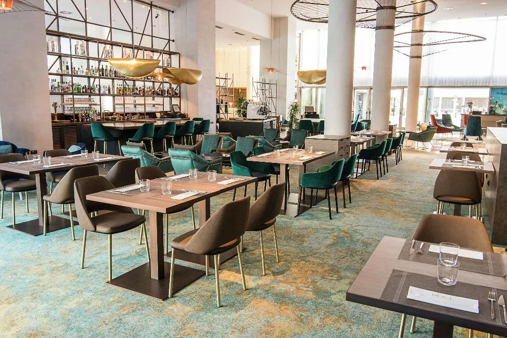 Bar, Hilton Diagonal Mar Barcelona, Barcelona