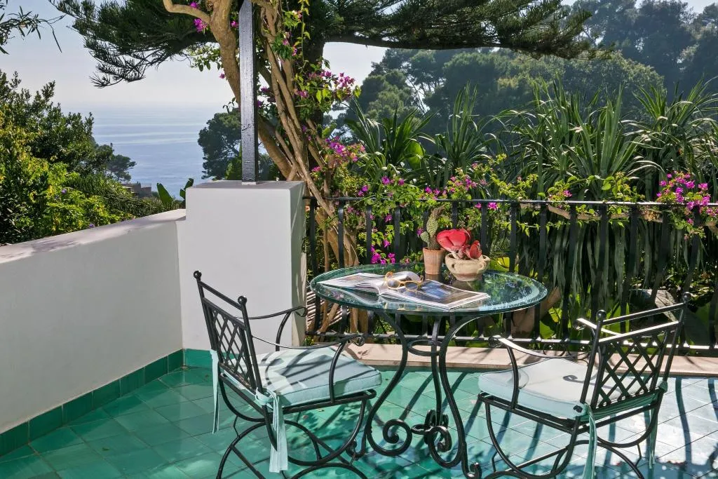 Terrace, La Minerva, Naples