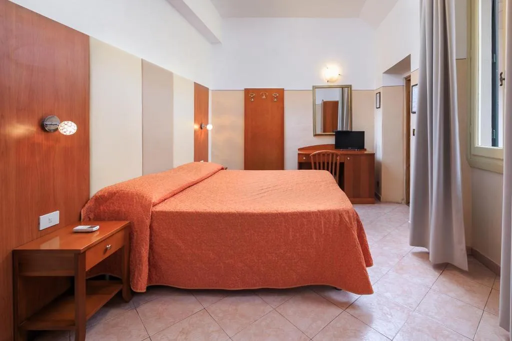 Room, Hotel Arno Bellariva, Florence