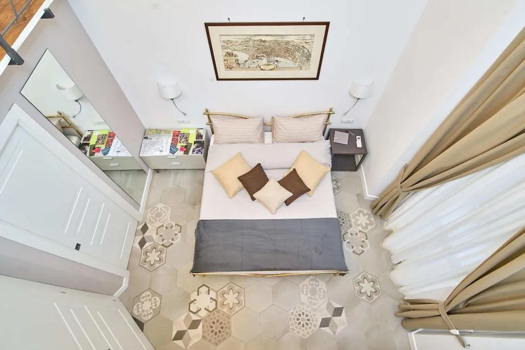 Room, A Casa Del Principe, Naples