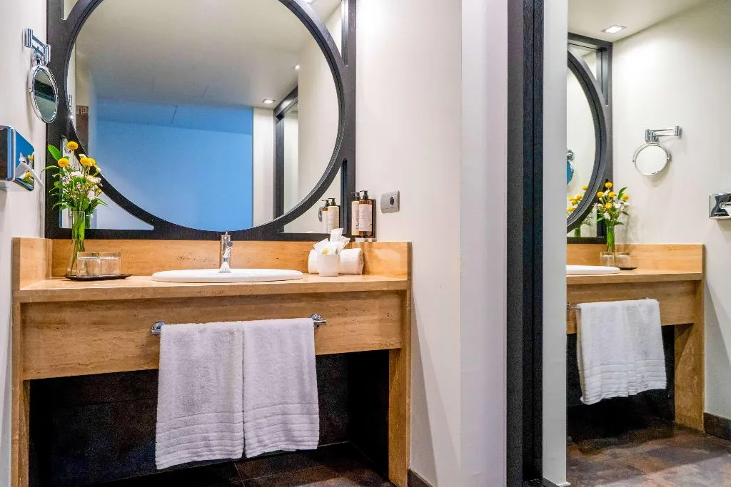 Room, Dolce By Wyndham Barcelona Resort, Barcelona