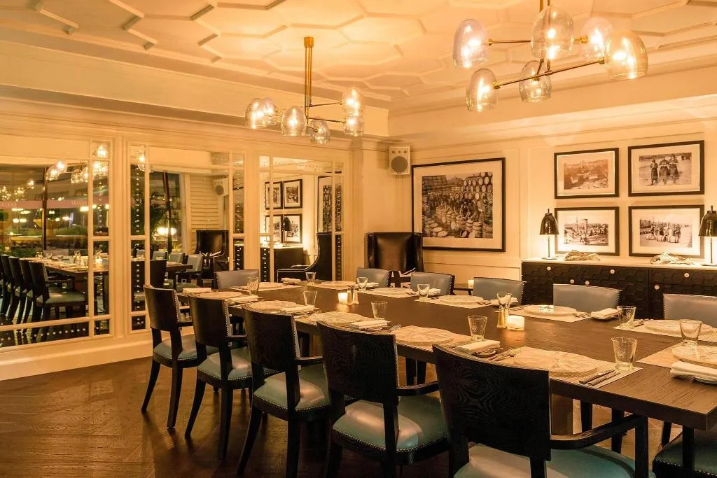 Restaurant, Le Royal Meridien Beach Resort and Spa, Dubai