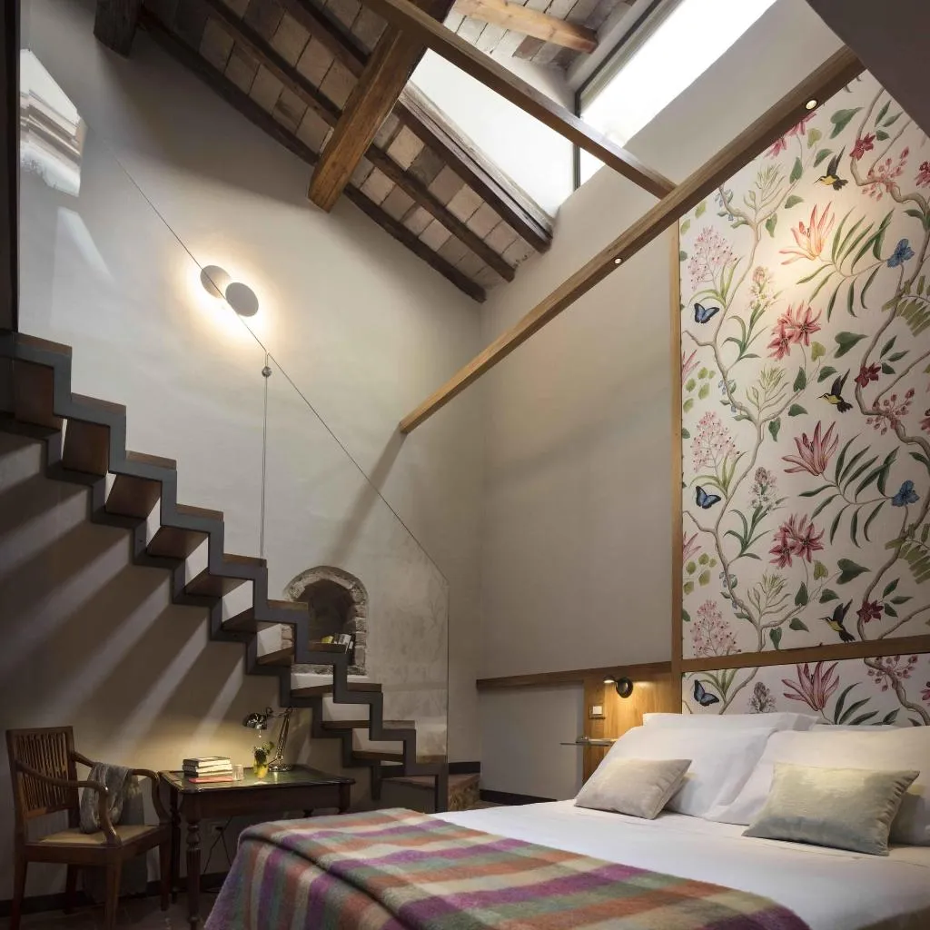 Room, Ottantotto Firenze, Florence