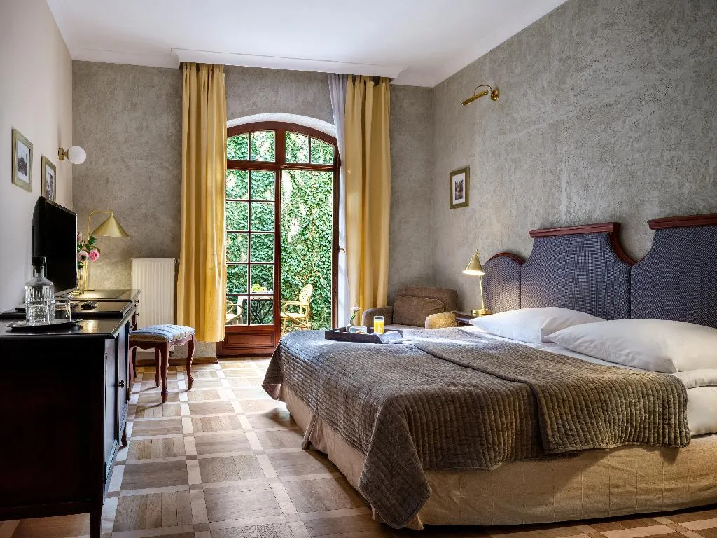 DOUBLE STANDARD Room, Hotel Maltanski, Krakow
