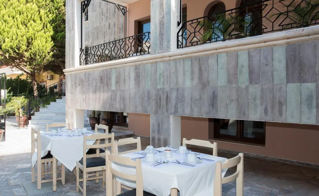 Restaurant, Niriedes-Dionyssos Village, Crete