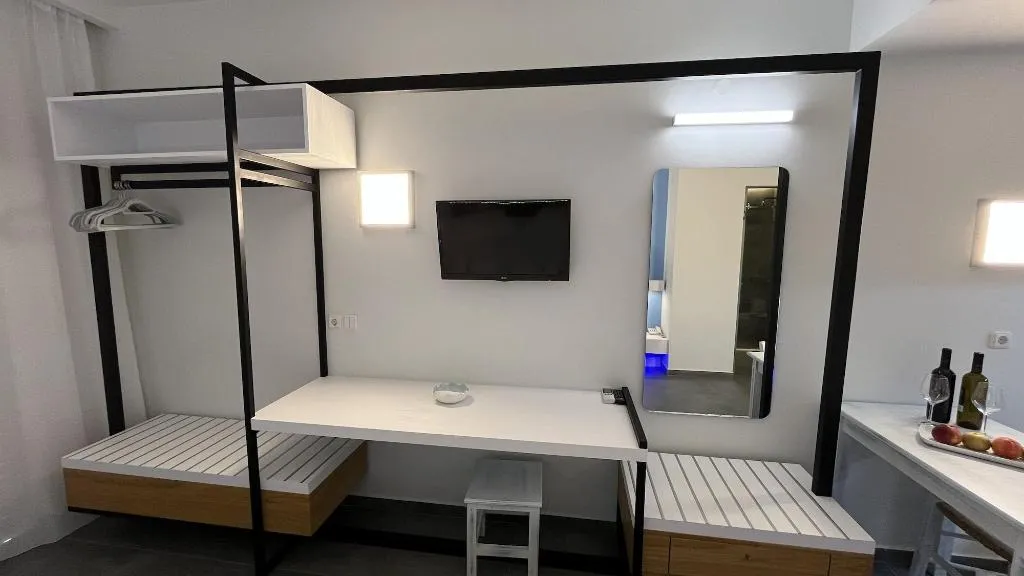 Room, Niriides Hotel, Crete