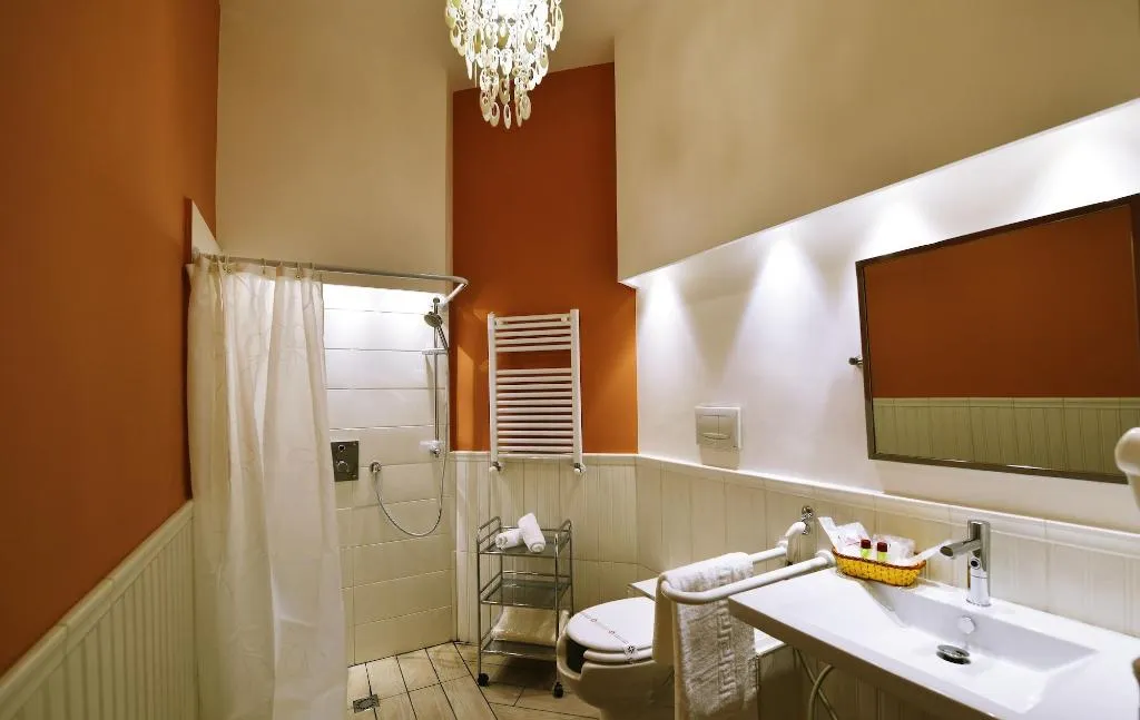 Room, 174 Via Roma, Palermo