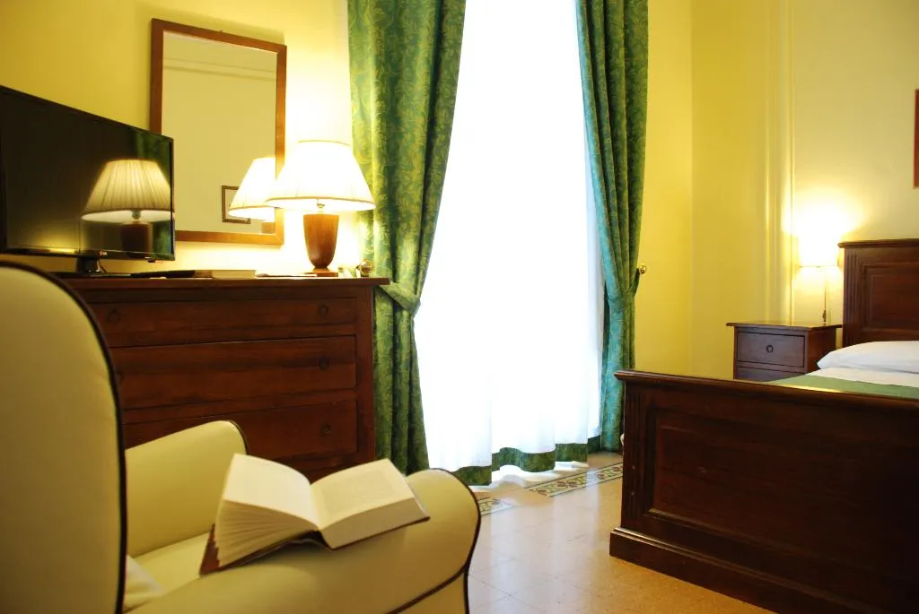 TRIPLE STANDARD Room, Hotel Del Centro, Palermo