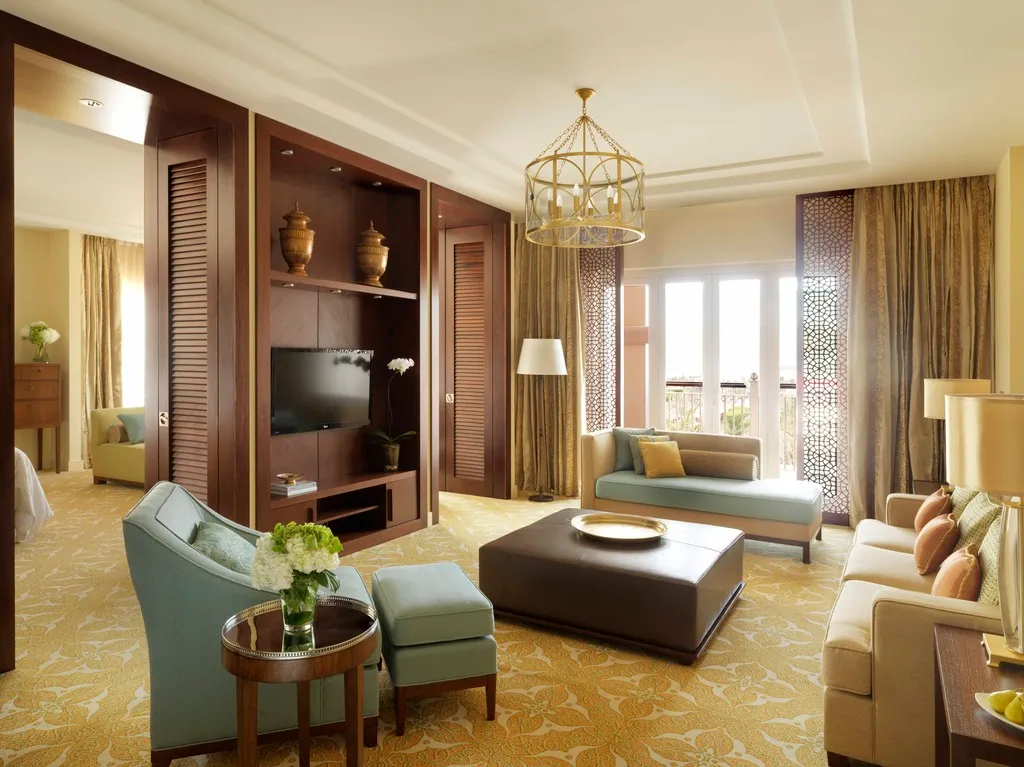 SUITE CLUB Room, The Ritz-Carlton, Dubai, Dubai